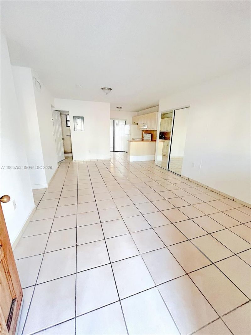 2740 W 63rd St, Unit 104, Hialeah, FL 33016 Photo
