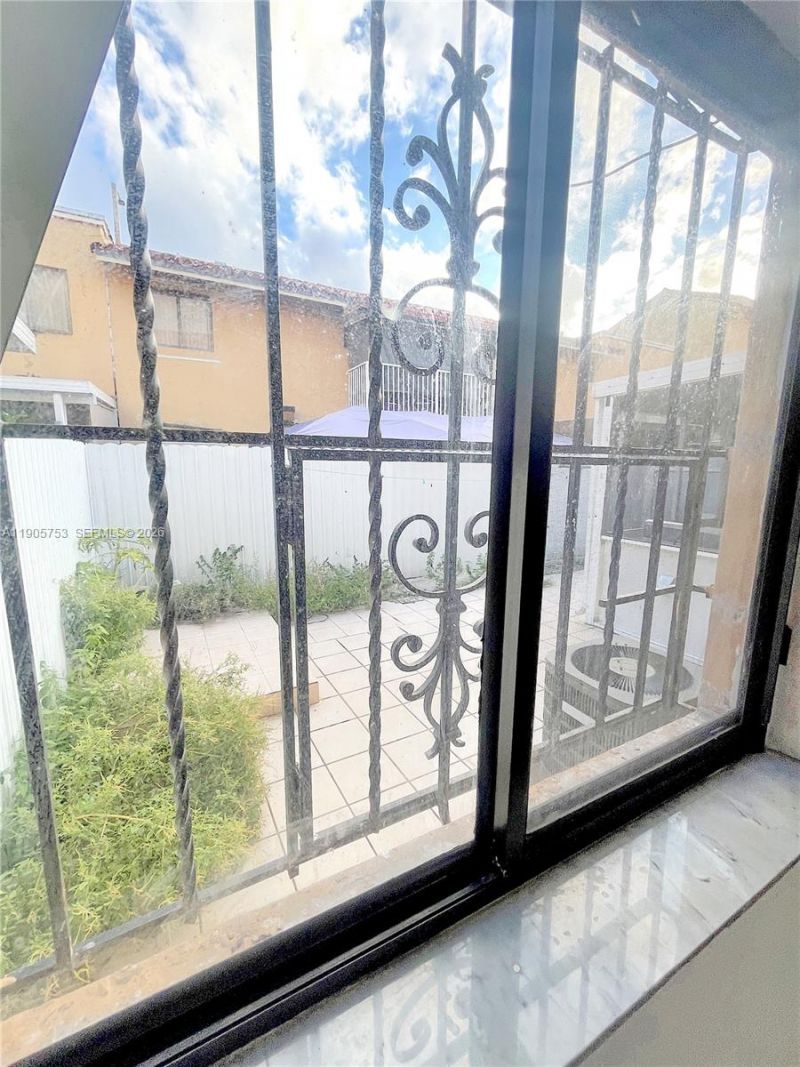 2740 W 63rd St, Unit 104, Hialeah, FL 33016 Photo