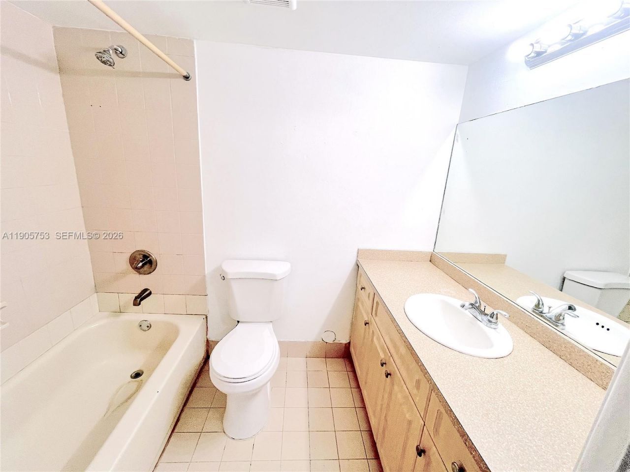 2740 W 63rd St, Unit 104, Hialeah, FL 33016 Photo