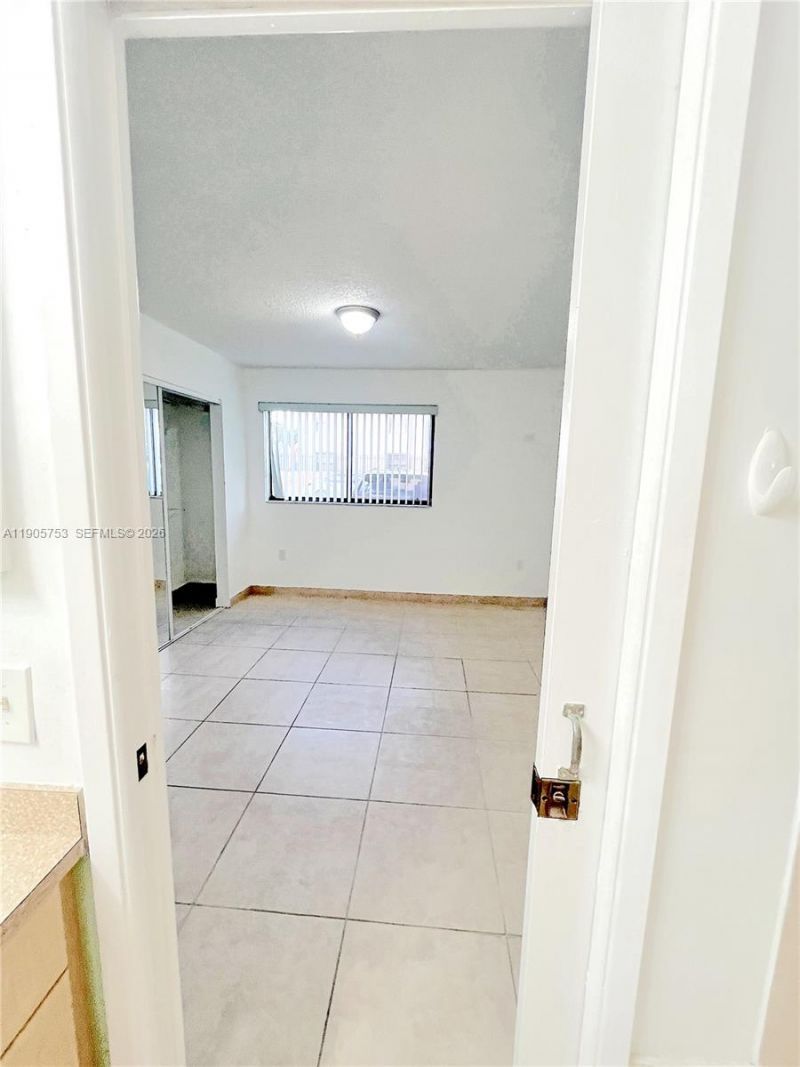 2740 W 63rd St, Unit 104, Hialeah, FL 33016 Photo
