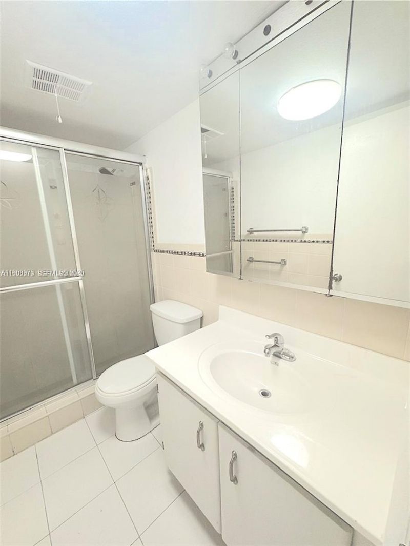 20120 NE 2nd Ave, Unit W27, Miami Gardens, FL 33179 Photo