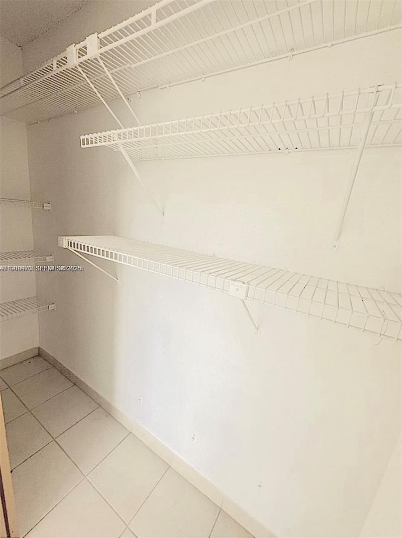 20120 NE 2nd Ave, Unit W27, Miami Gardens, FL 33179 Photo