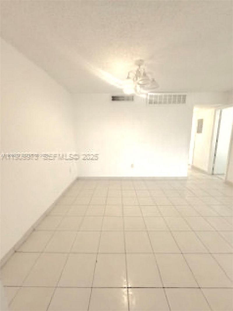 20120 NE 2nd Ave, Unit W27, Miami Gardens, FL 33179 Photo