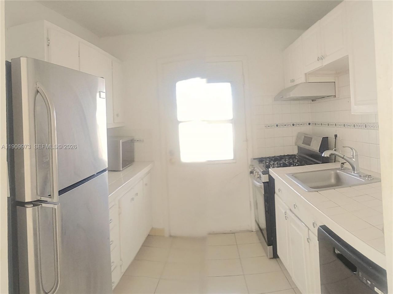 20120 NE 2nd Ave, Unit W27, Miami Gardens, FL 33179 Photo