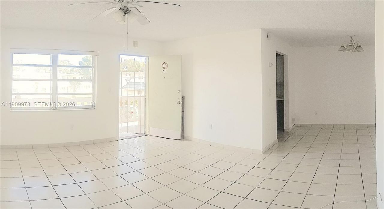 20120 NE 2nd Ave, Unit W27, Miami Gardens, FL 33179 Photo