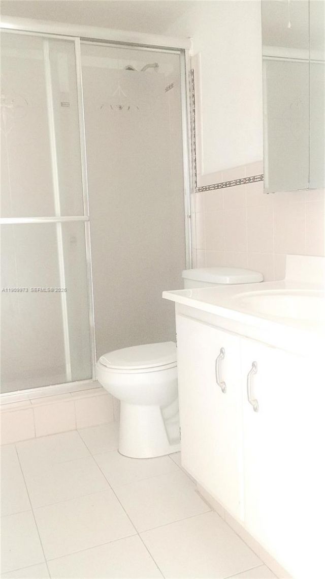 20120 NE 2nd Ave, Unit W27, Miami Gardens, FL 33179 Photo