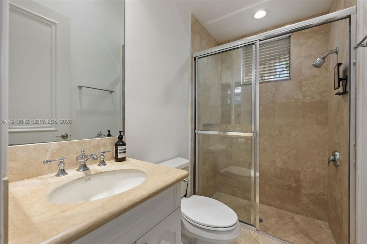 1295 Hatteras Ln, Hollywood, FL 33019 Photo