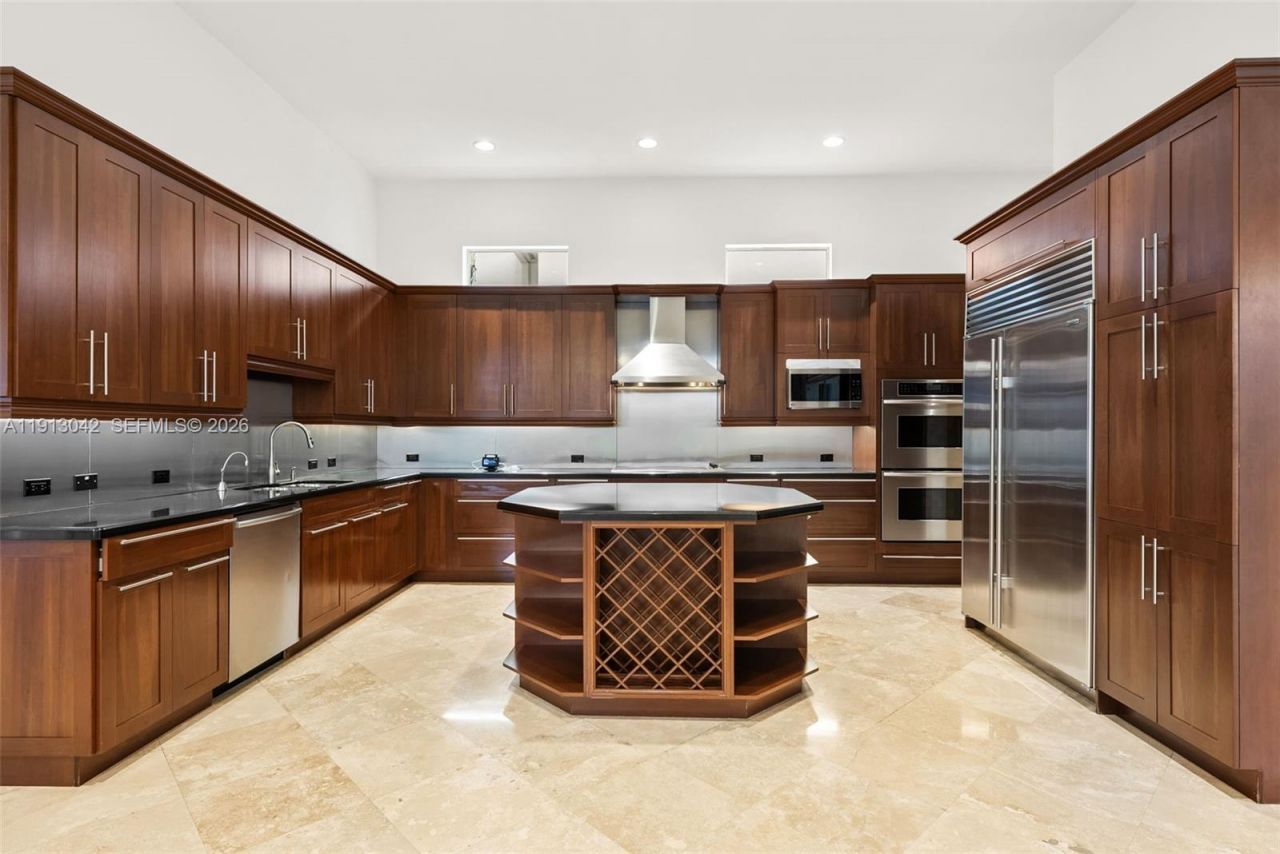 1295 Hatteras Ln, Hollywood, FL 33019 Photo