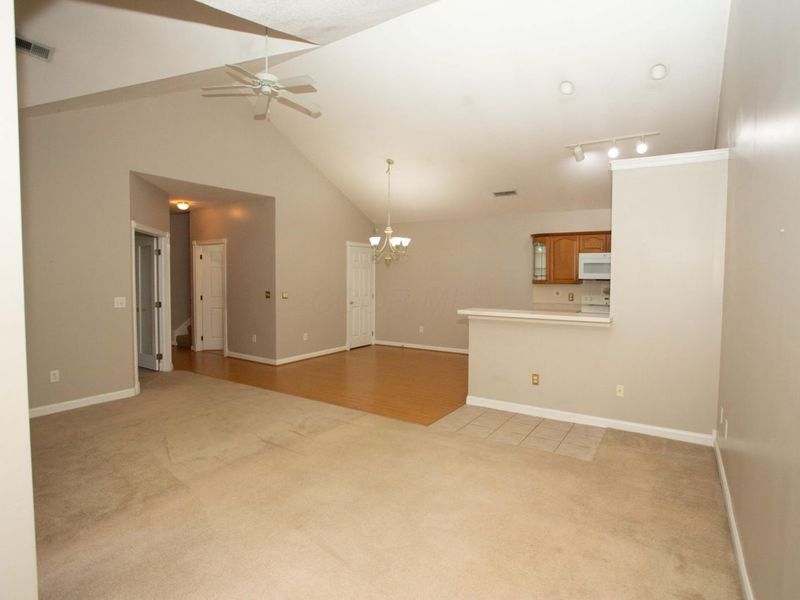 110 Ironclad Drive, Unit 9, Columbus, OH 43213 Photo 7