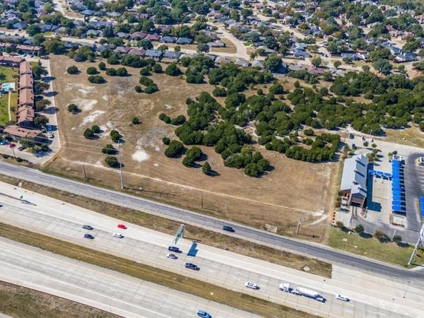 1101 N J Elmer Weaver Freeway, Cedar Hill, TX 75104