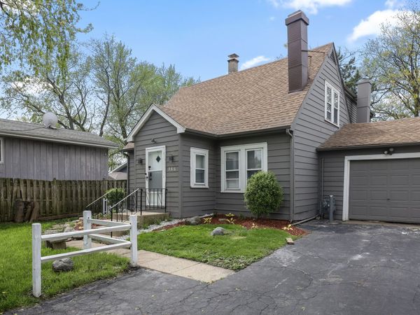 366 N Hemlock Avenue, Wood Dale, IL 60191