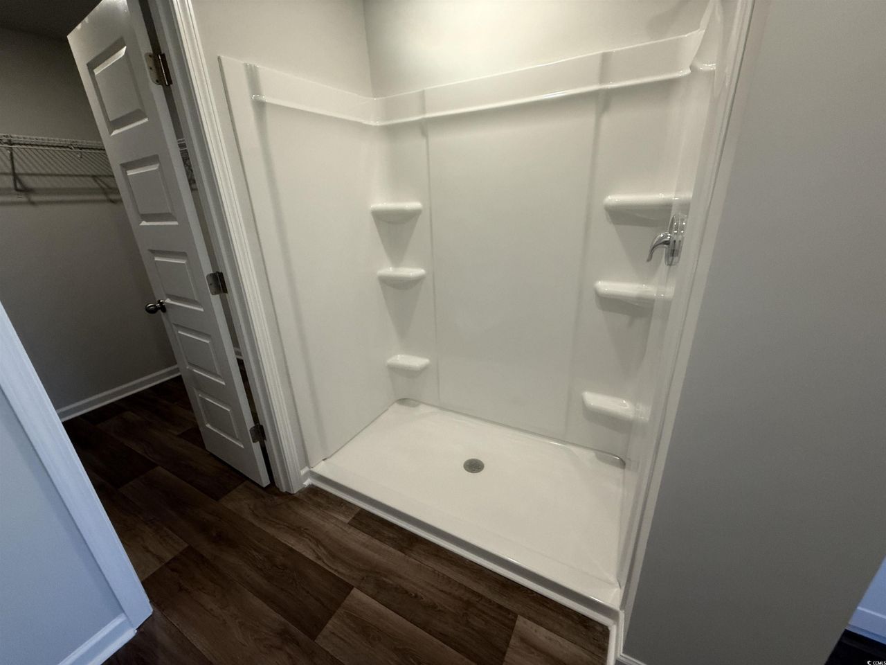 517 Cambria Dr Photo 11