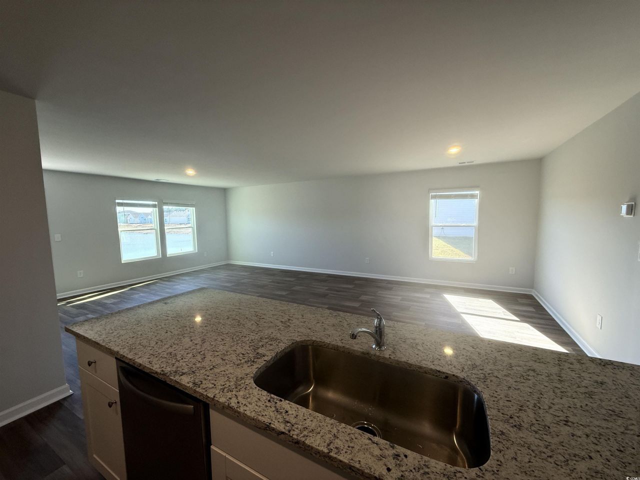 517 Cambria Dr Photo 7