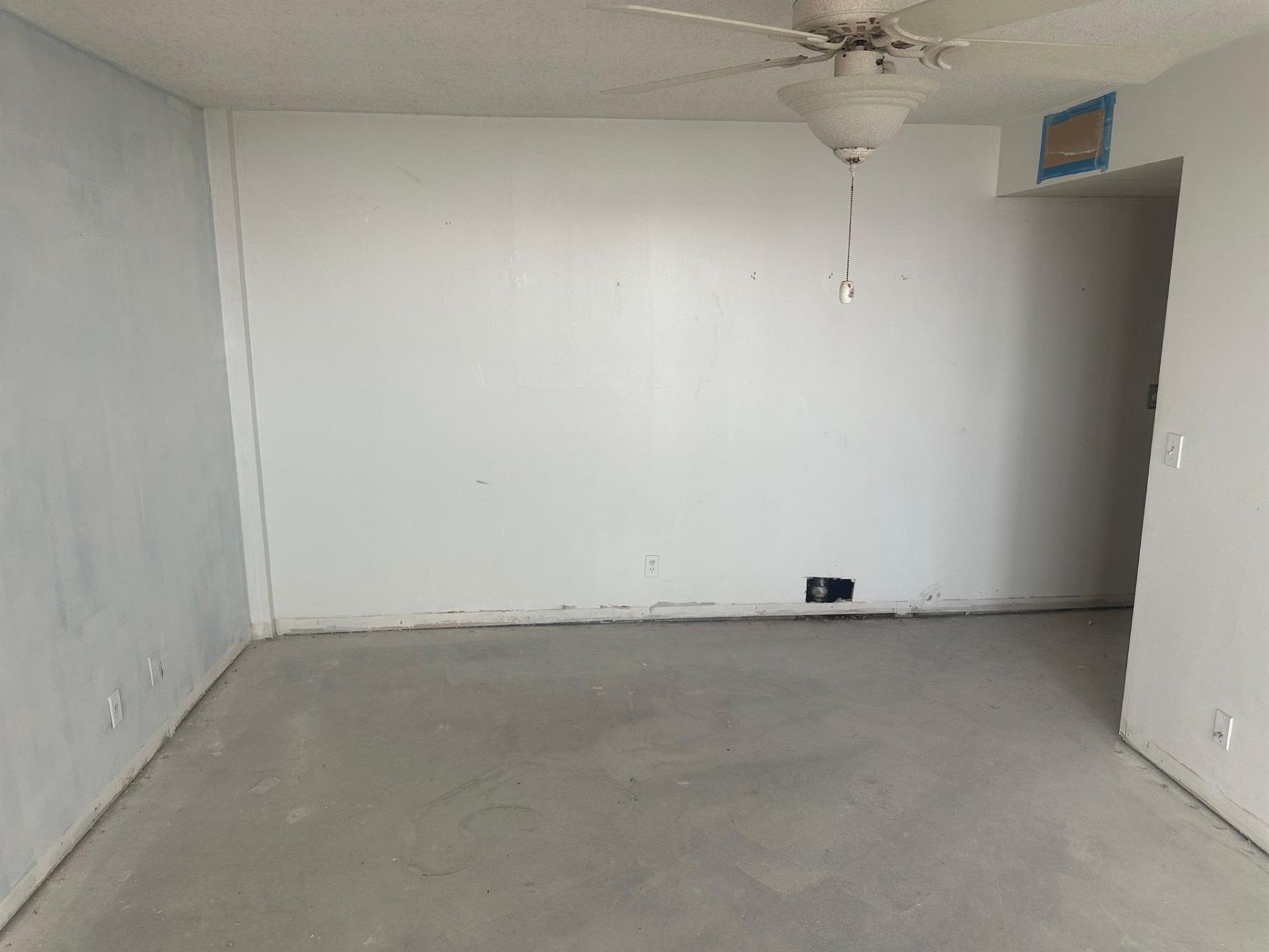 2425 Presidential Way, Unit 1203, West Palm Beach, FL 33401 Photo