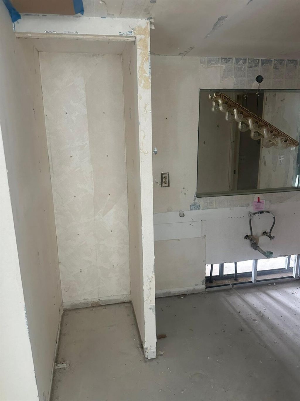 2425 Presidential Way, Unit 1203, West Palm Beach, FL 33401 Photo