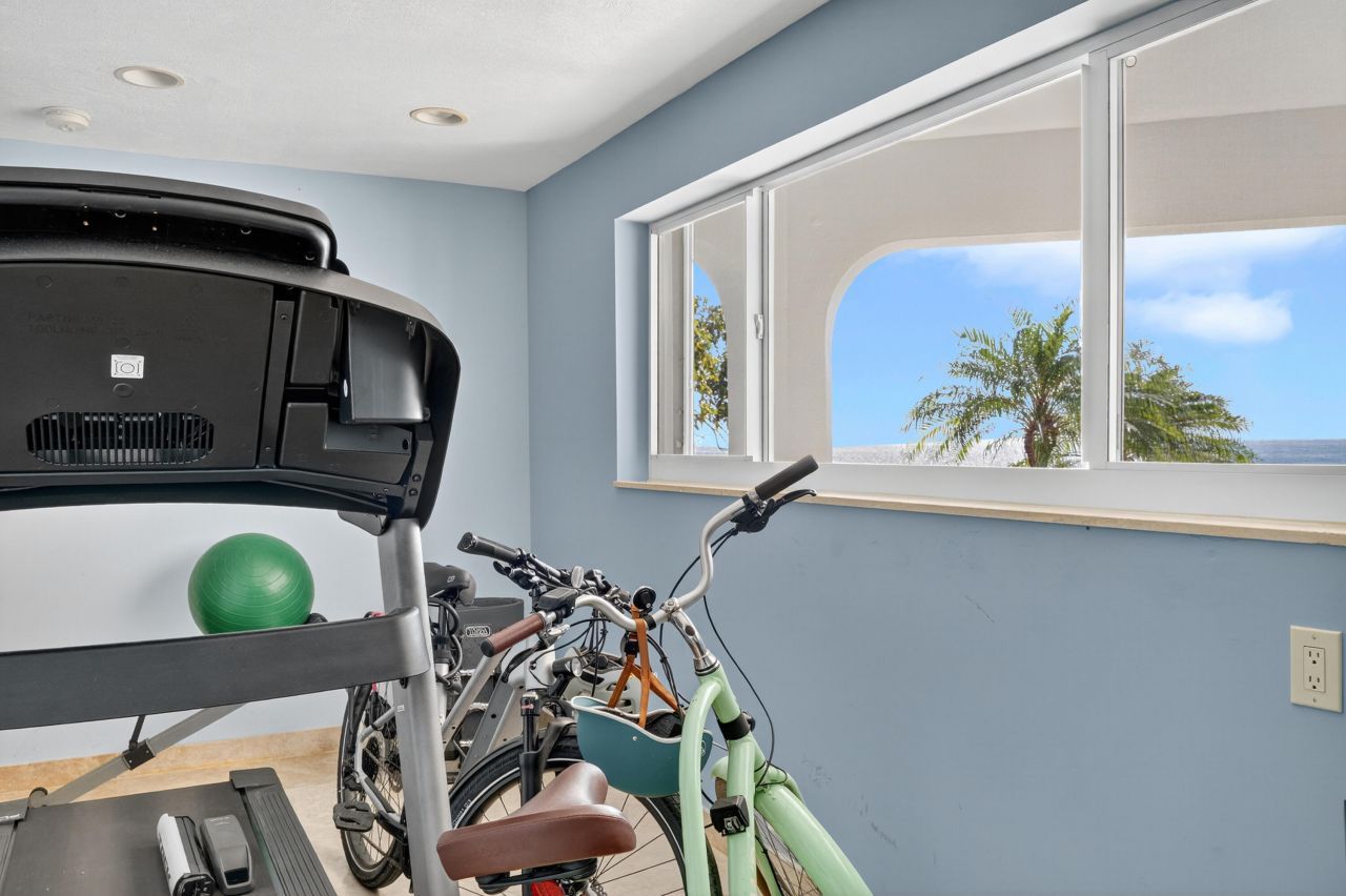 258 W Seaview Circle, Duck, FL 33050 Photo