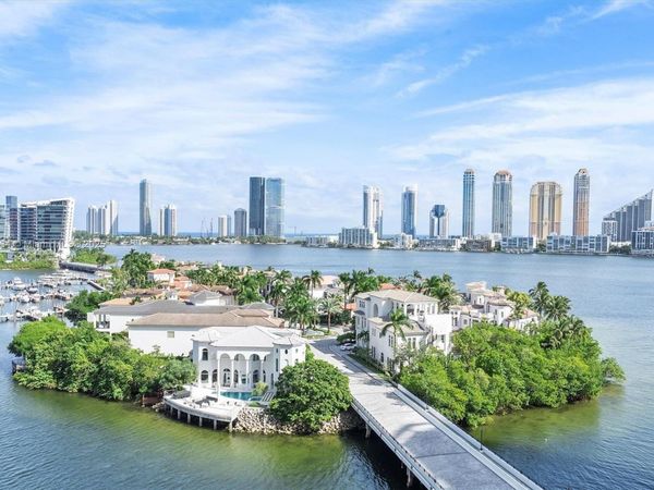 6000 Island Blvd, Unit 1007, Aventura, FL 33160