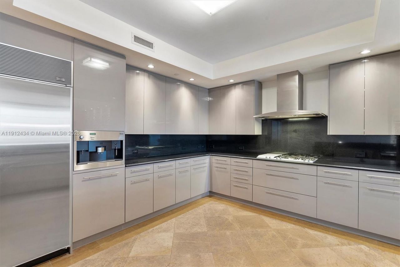 6000 Island Blvd, Unit 1007, Aventura, FL 33160 Photo