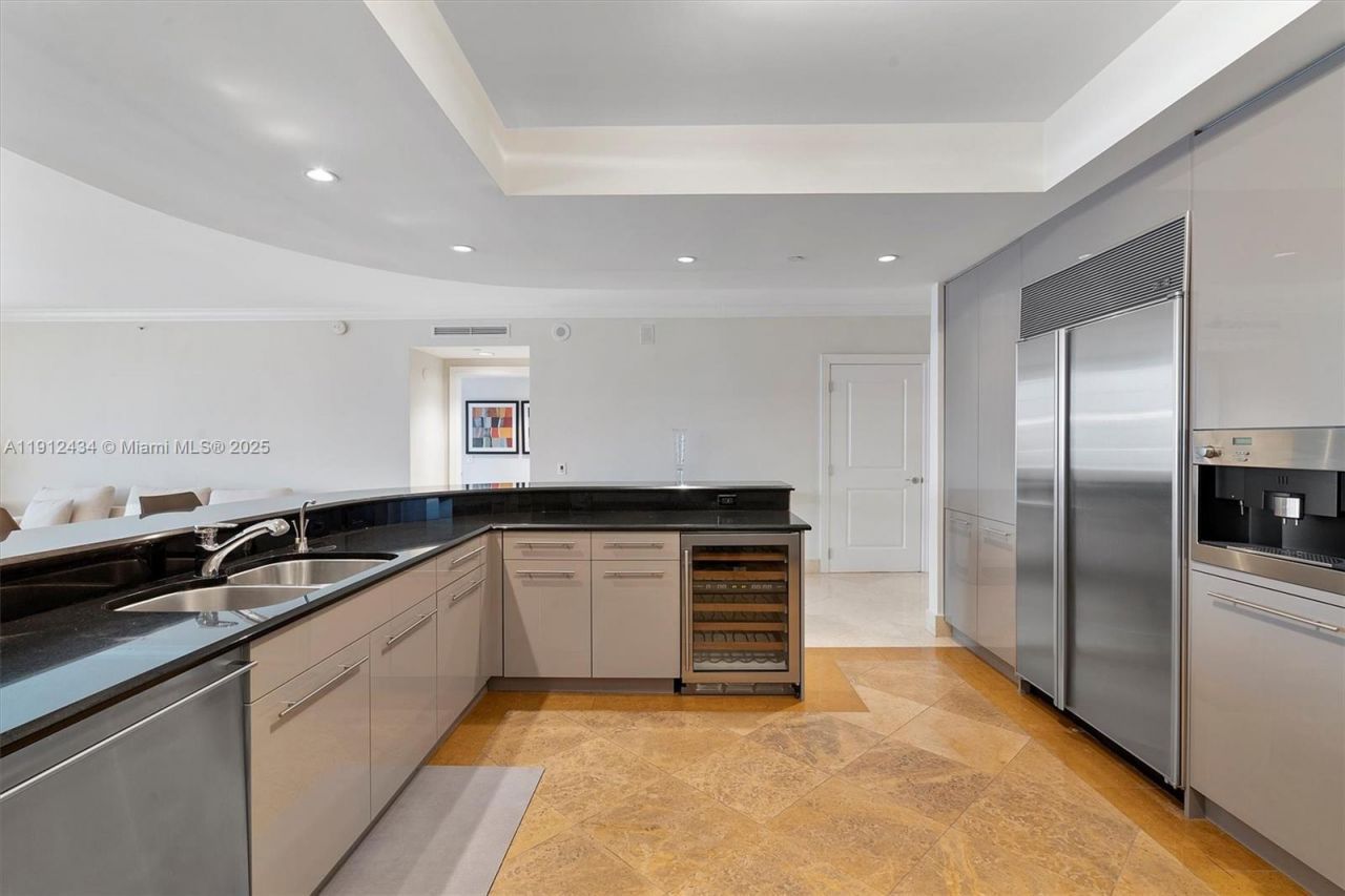 6000 Island Blvd, Unit 1007, Aventura, FL 33160 Photo