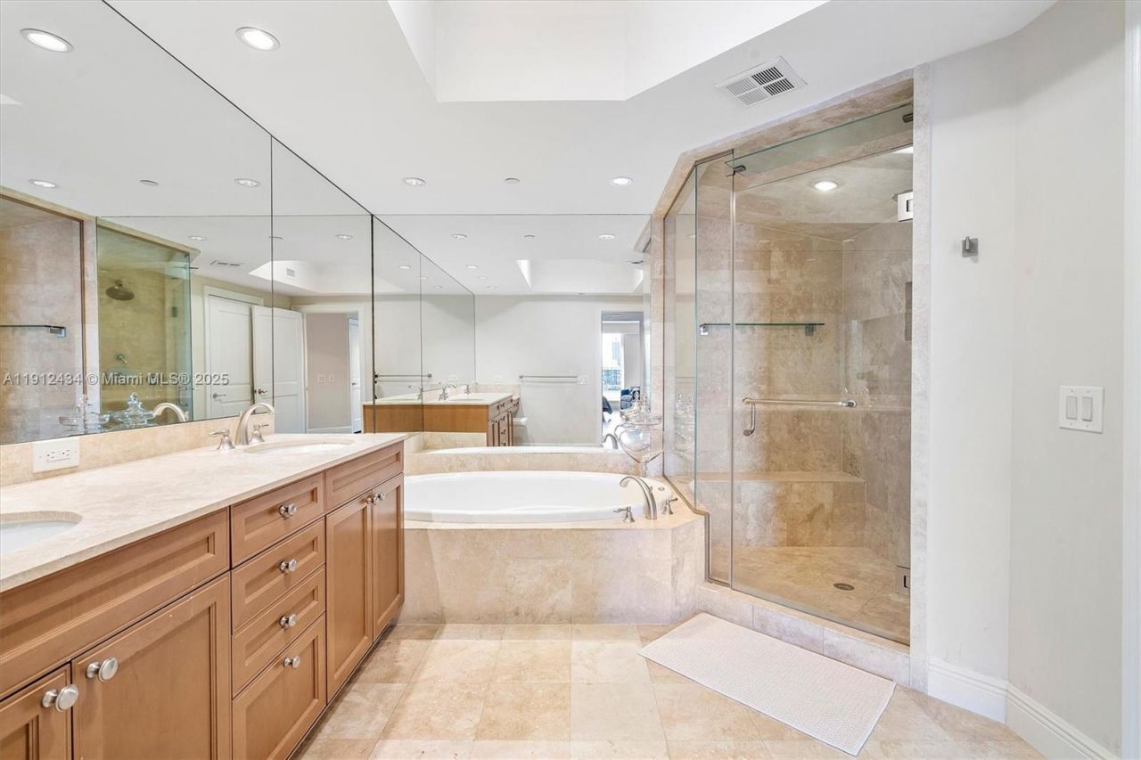 6000 Island Blvd, Unit 1007, Aventura, FL 33160 Photo