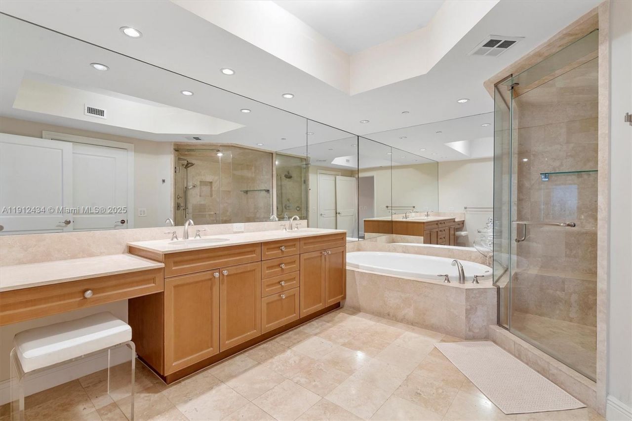 6000 Island Blvd, Unit 1007, Aventura, FL 33160 Photo