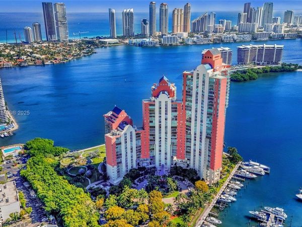 3370 Hidden Bay Dr, Unit 804, Aventura, FL 33180