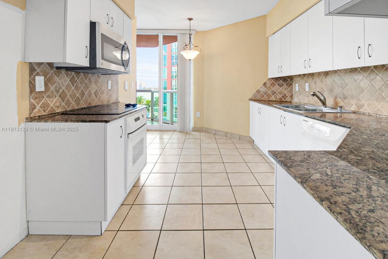 3370 Hidden Bay Dr, Unit 804, Aventura, FL 33180 Photo