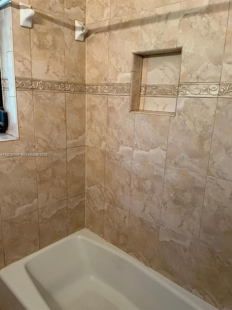 436 Lark Ave, Miami Springs, FL 33166 Photo