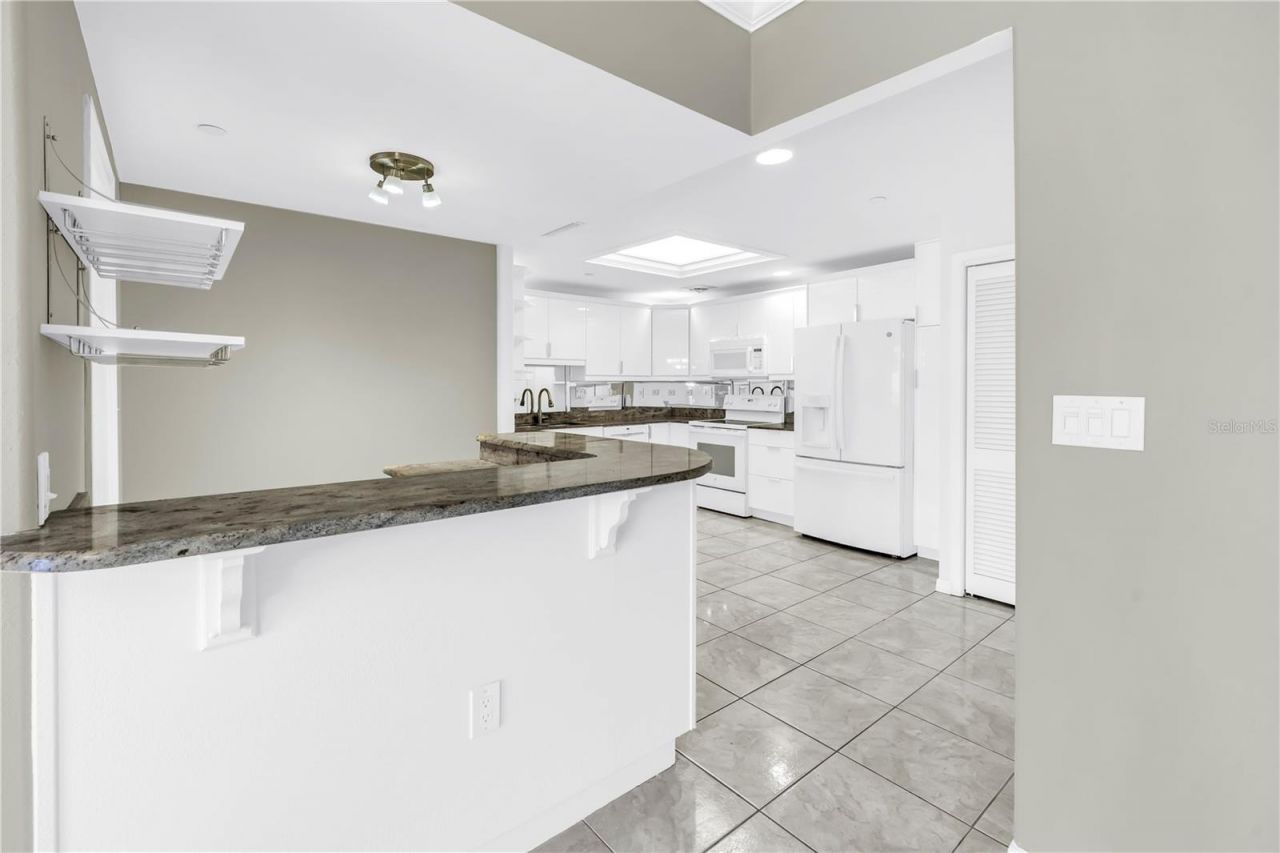 1 Beach Drive Se, Unit 810, Saint Petersburg, FL 33701 Photo