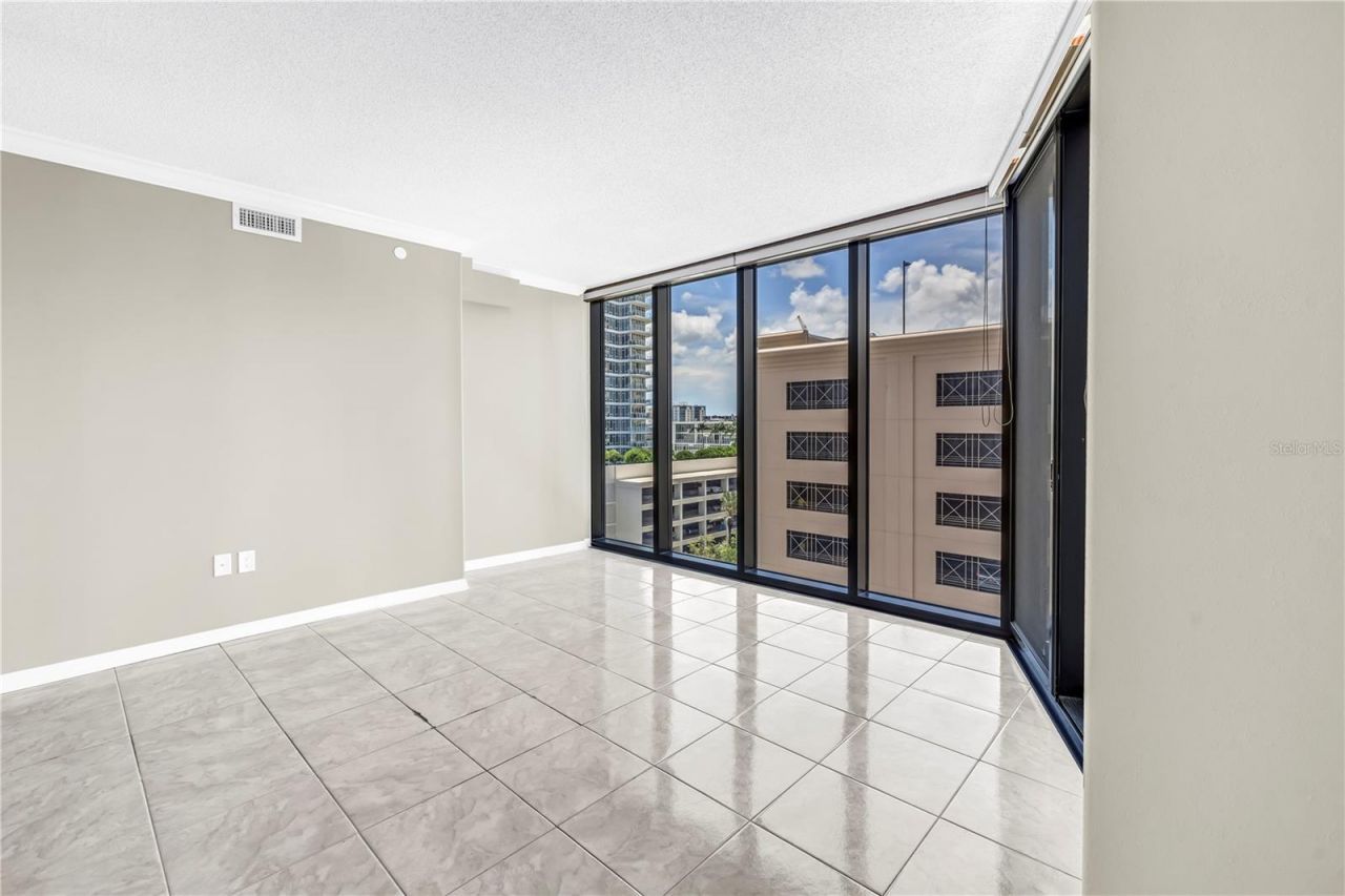 1 Beach Drive Se, Unit 810, Saint Petersburg, FL 33701 Photo