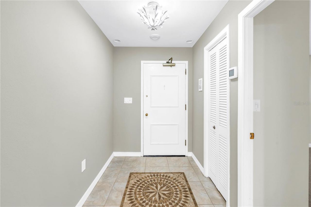 1 Beach Drive Se, Unit 810, Saint Petersburg, FL 33701 Photo