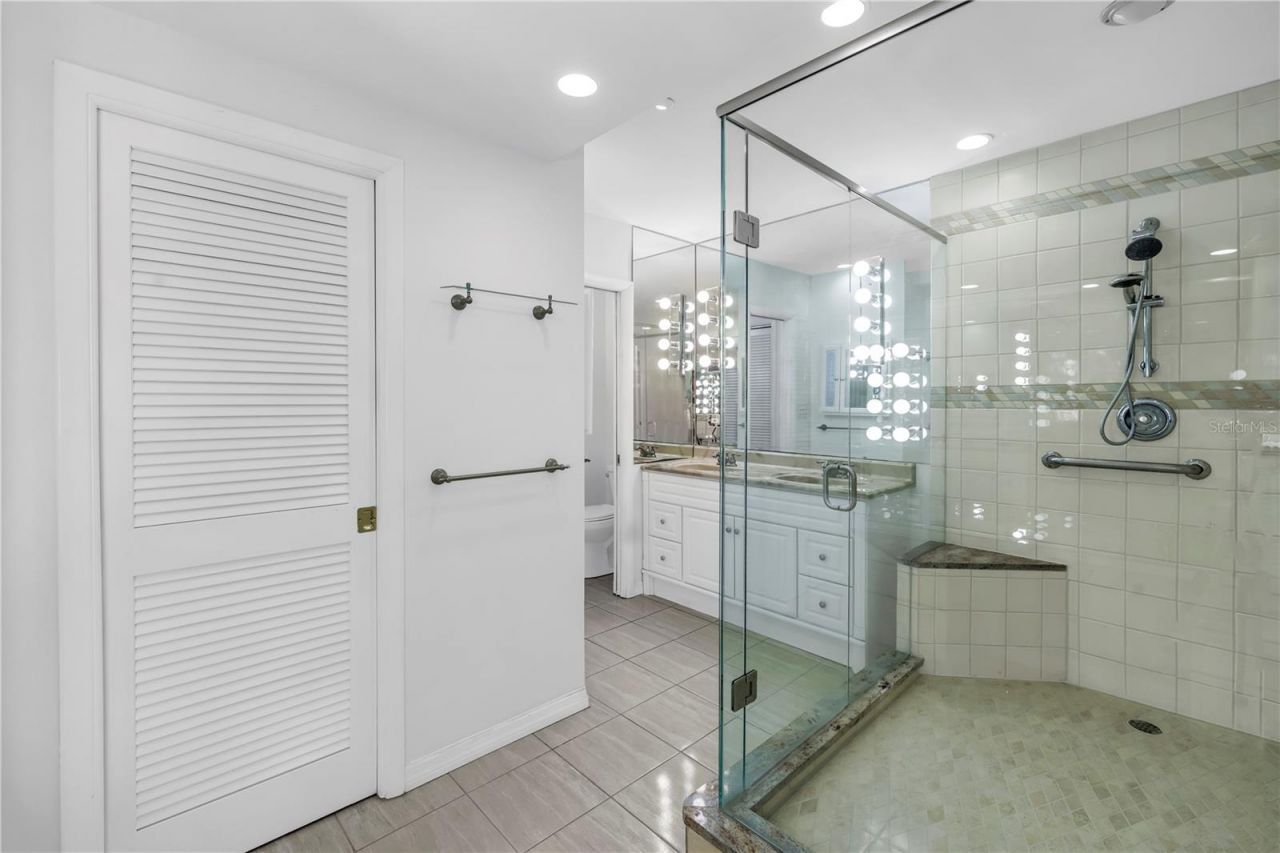 1 Beach Drive Se, Unit 810, Saint Petersburg, FL 33701 Photo