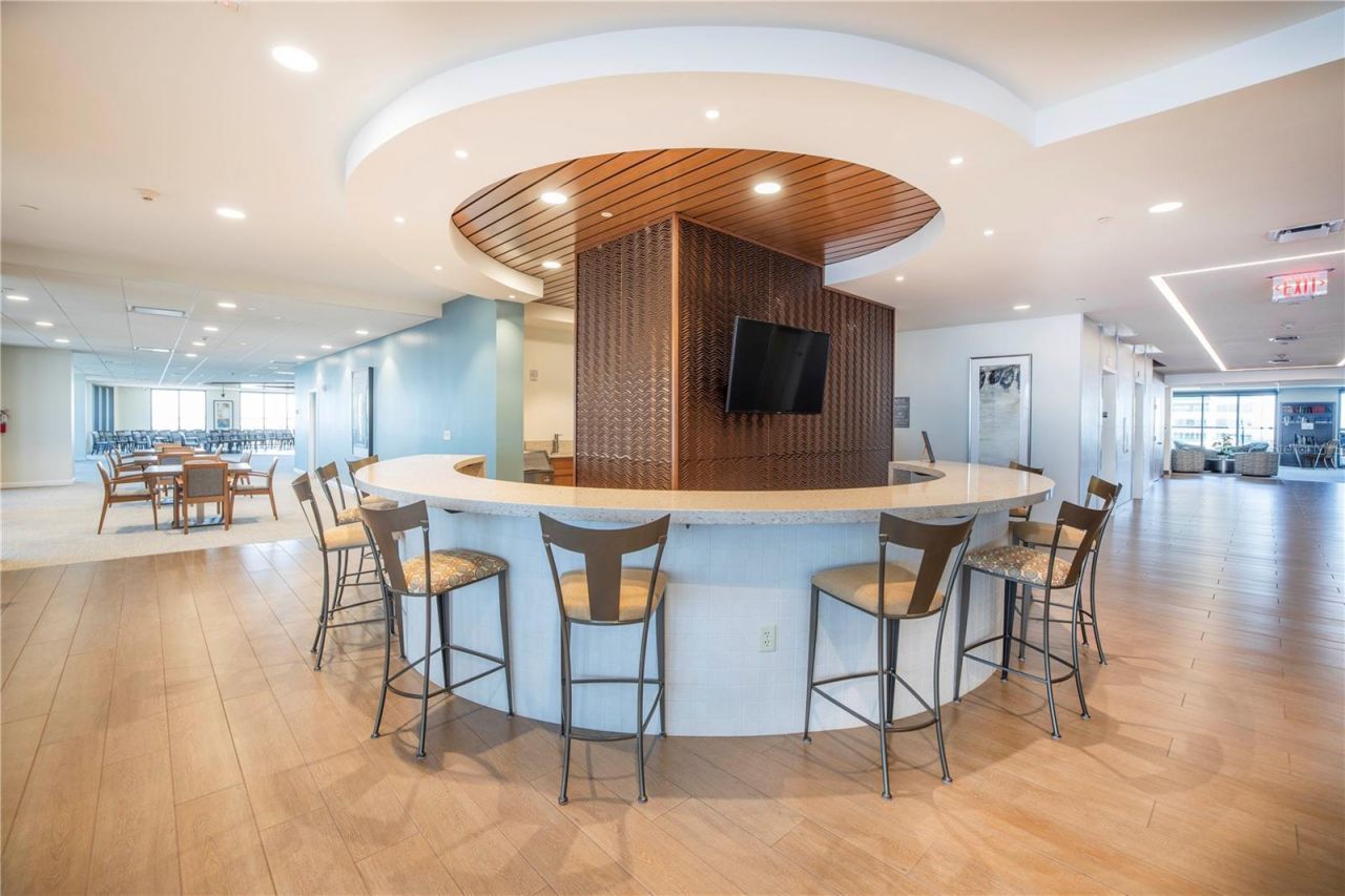 1 Beach Drive Se, Unit 810, Saint Petersburg, FL 33701 Photo