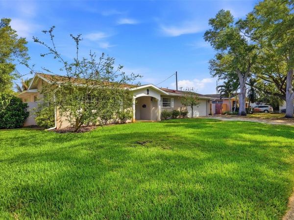 8235 39TH AVENUE N, ST PETERSBURG, FL 33709
