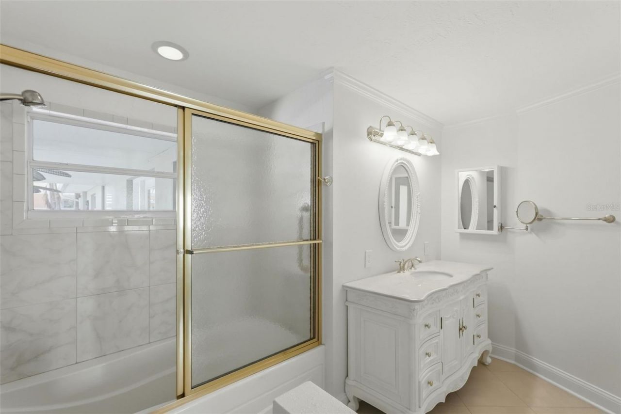 8235 39th Avenue N, Saint Petersburg, FL 33709 Photo