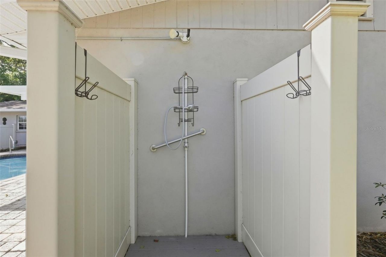 8235 39th Avenue N, Saint Petersburg, FL 33709 Photo