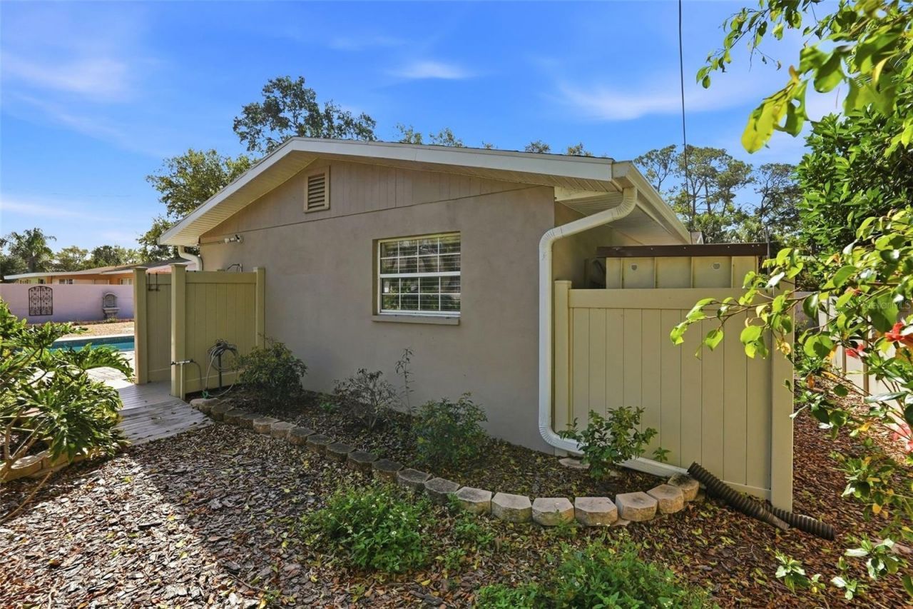 8235 39th Avenue N, Saint Petersburg, FL 33709 Photo