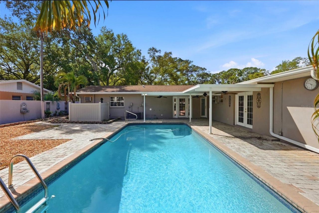 8235 39th Avenue N, Saint Petersburg, FL 33709 Photo