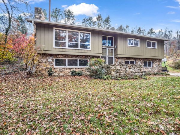 35 Fieldcrest Circle, Asheville, NC 28806