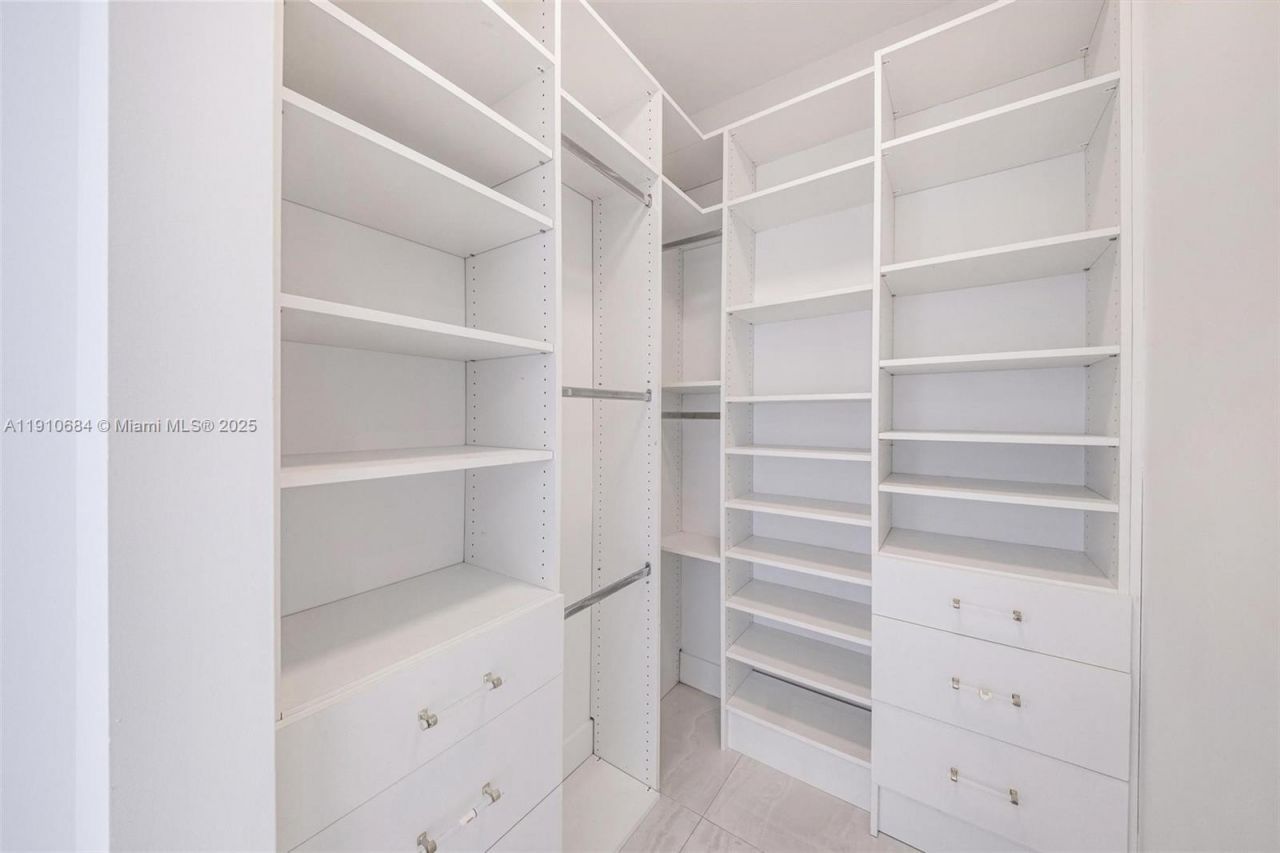 7918 Harbour Island Dr, Unit 207, North Bay Village, FL 33141 Photo