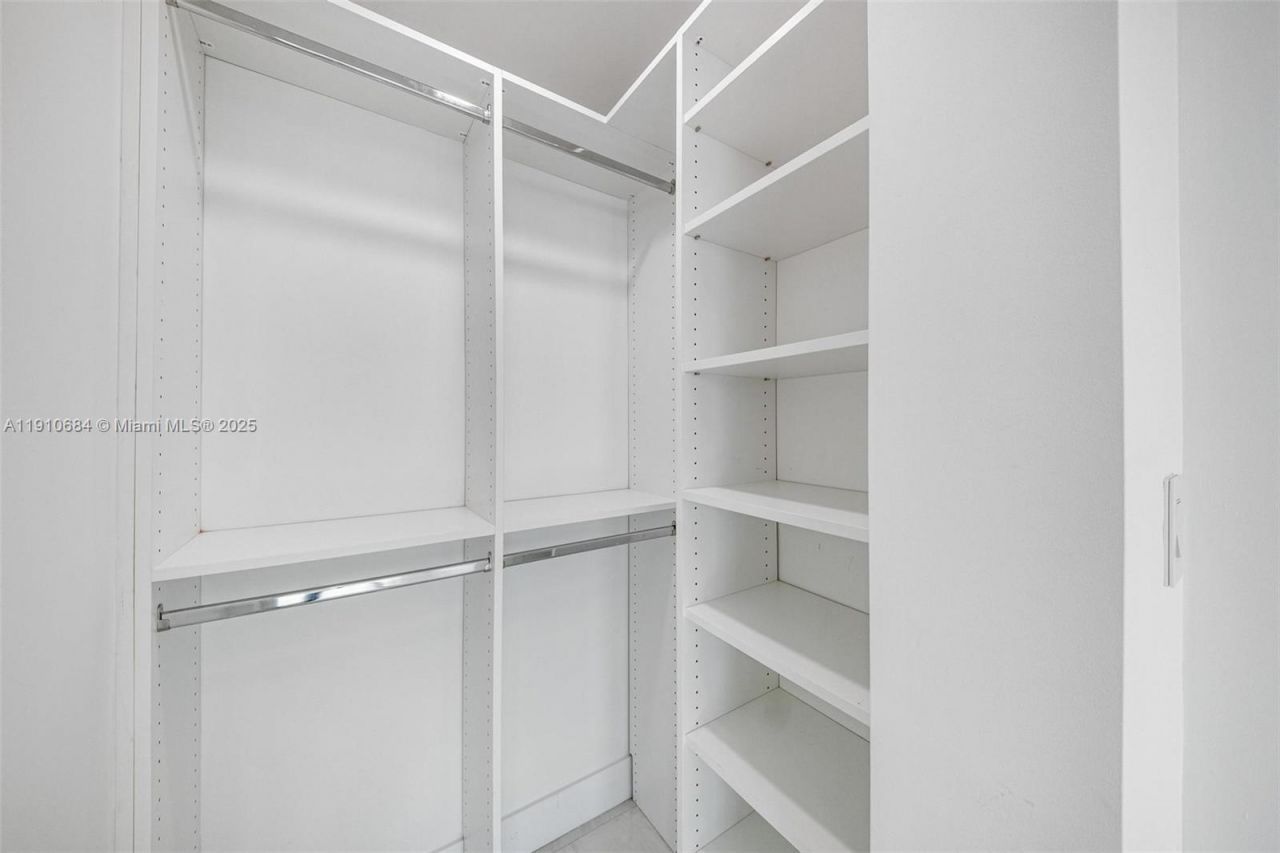 7918 Harbour Island Dr, Unit 207, North Bay Village, FL 33141 Photo