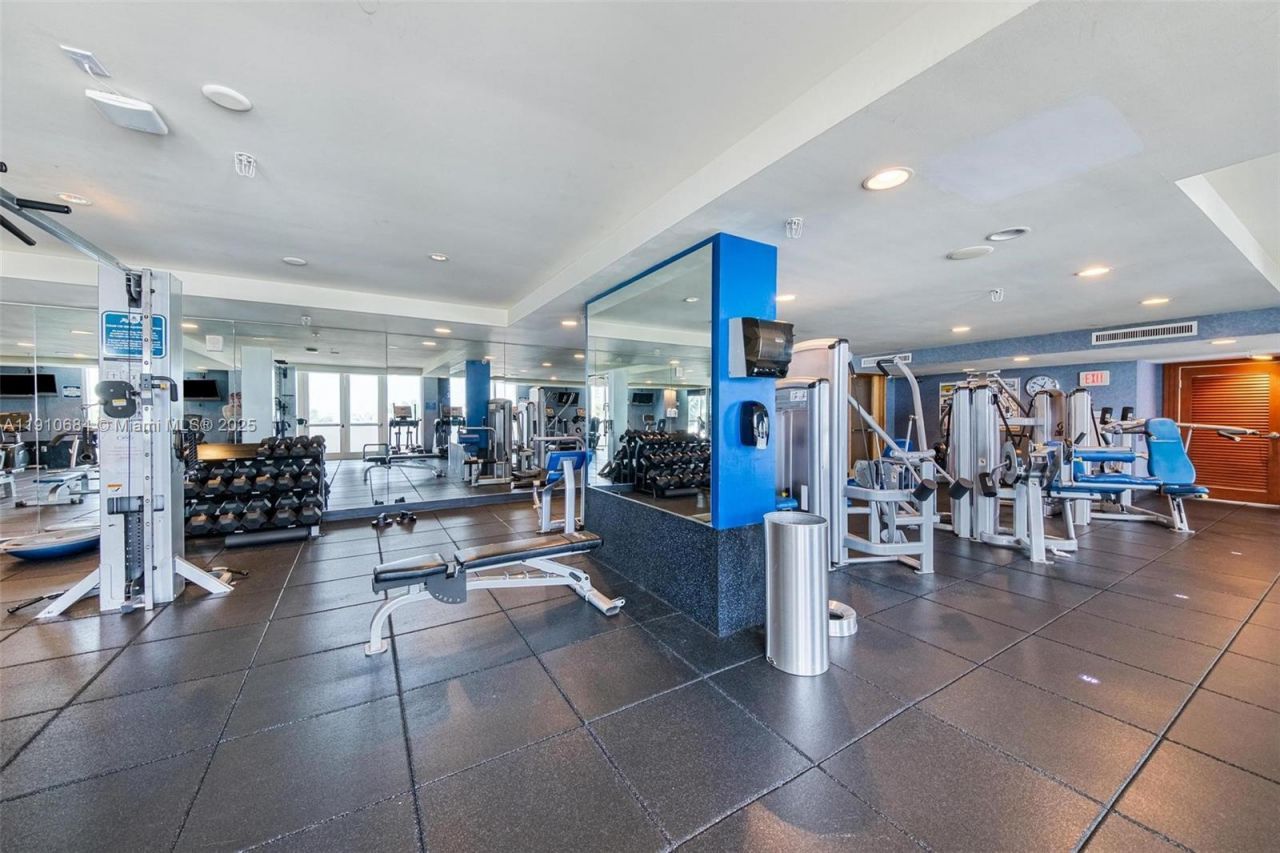 7918 Harbour Island Dr, Unit 207, North Bay Village, FL 33141 Photo