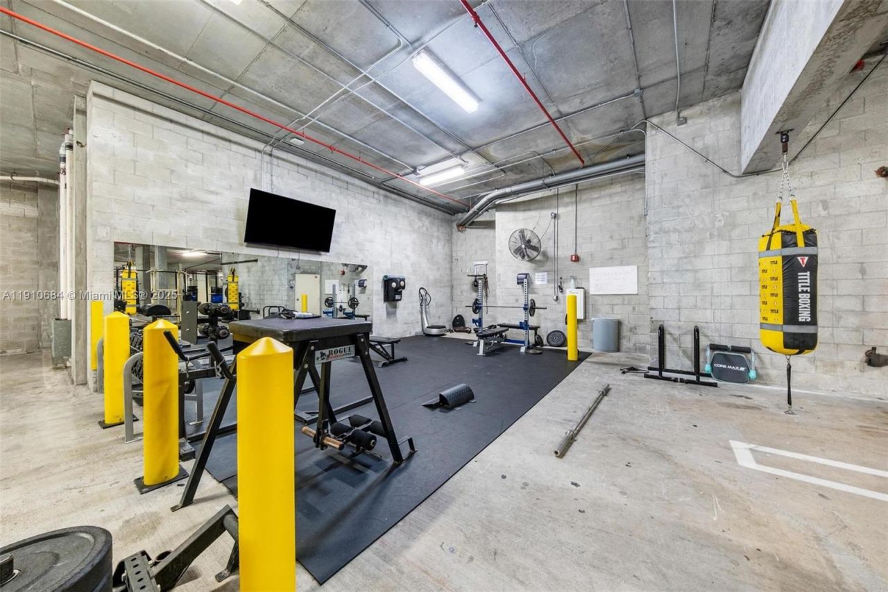 7918 Harbour Island Dr, Unit 207, North Bay Village, FL 33141 Photo