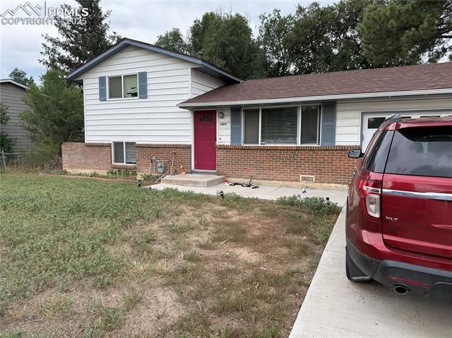 1104 Maxwell Street, Colorado Springs, CO 80906 Main Photo