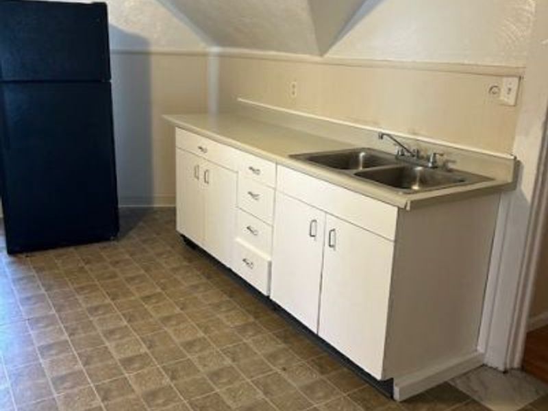 6700 Gertrude Avenue, Cleveland, OH 44105 Photo 13