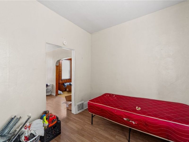 6700 Gertrude Avenue, Cleveland, OH 44105 Photo 9