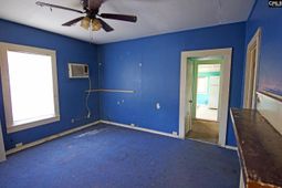 706 Violet Street photo 4