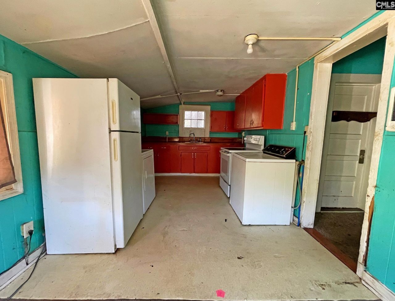 706 Violet Street Photo 8