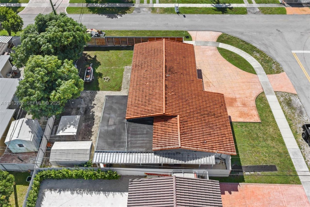 5355 W 5th Ln, Hialeah, FL 33012 Photo