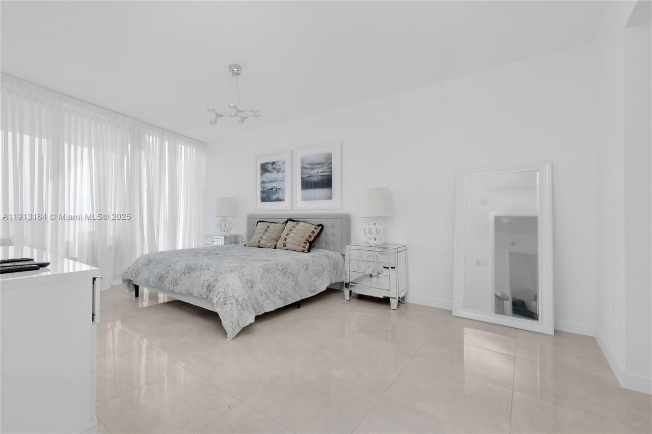17001 Collins Ave, Unit 3002, Sunny Isles Beach, FL 33160 Photo